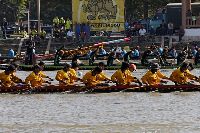 Phimai boat races-087